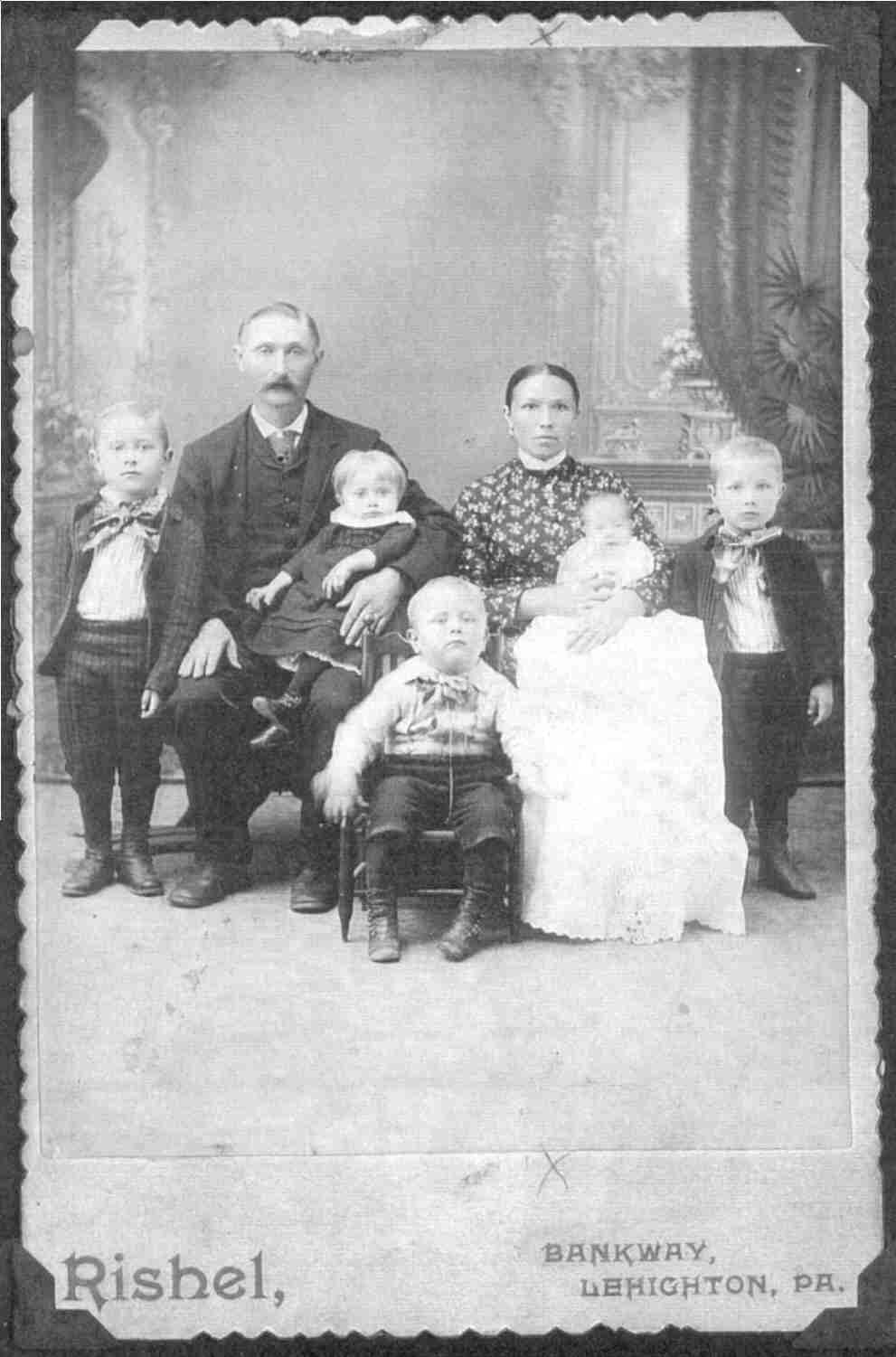 henrydora1.jpg